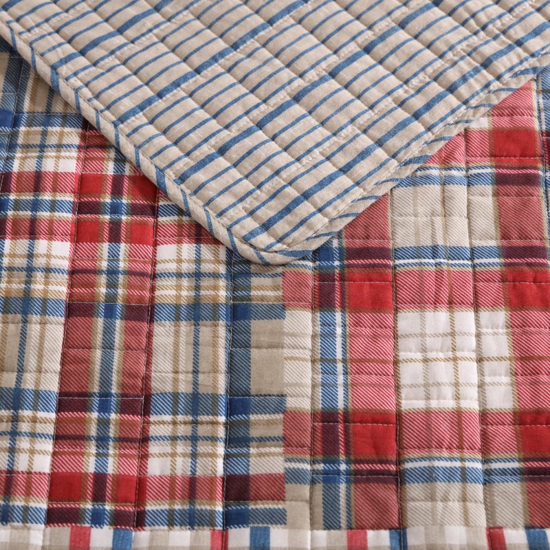 Eddie Bauer - Queen Quilt Set, Reversible Cotton Blend Bedding with Lightweight Feel, 3 Piece Bed Set with Matching Pillowcases (Hawthorne Brown) - Image 3